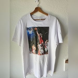 Basketball shirt